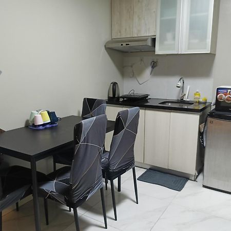 Monarch Parksuites - Balmoral Place Paranaque City Exterior foto
