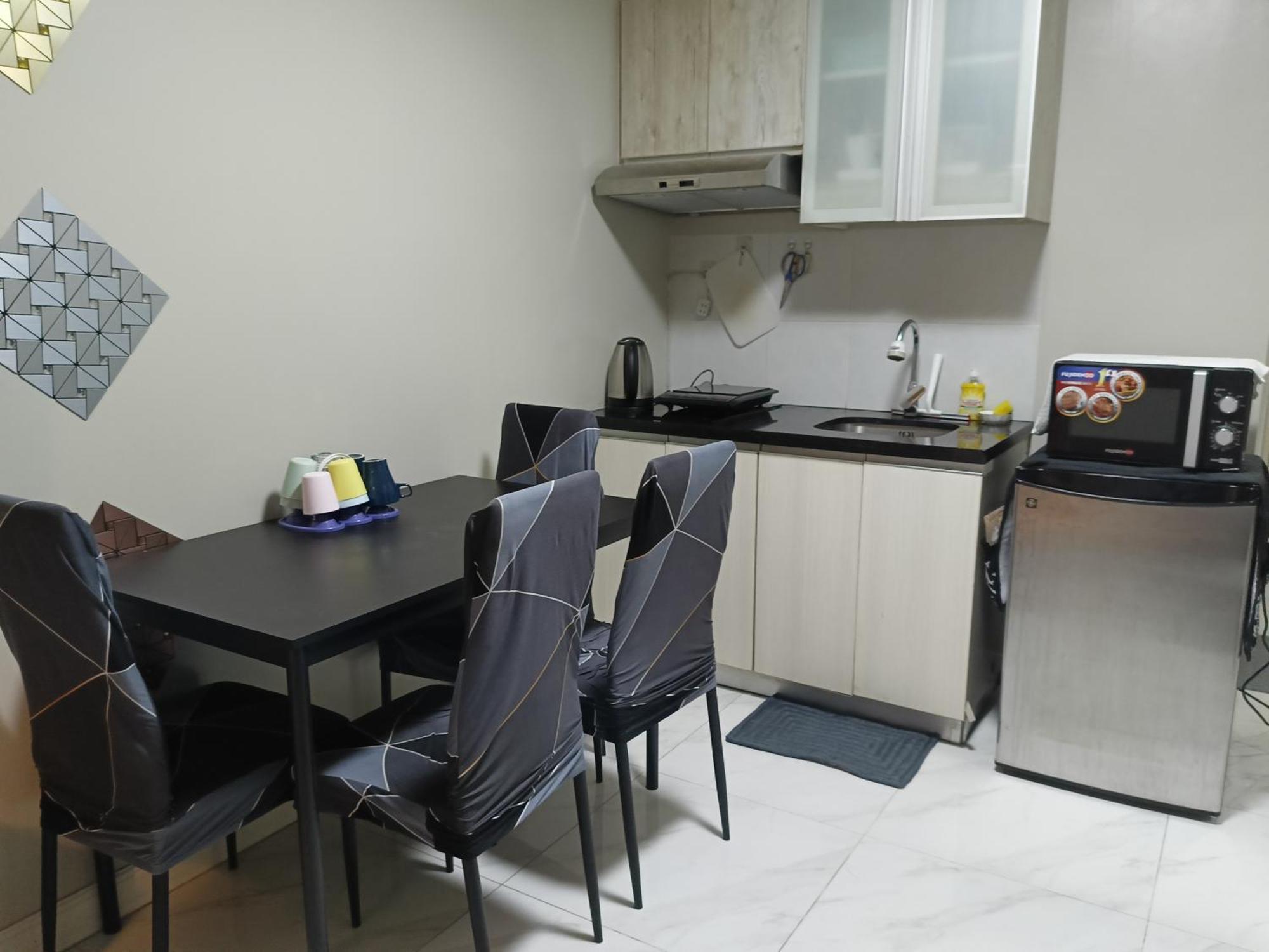 Monarch Parksuites - Balmoral Place Paranaque City Exterior foto